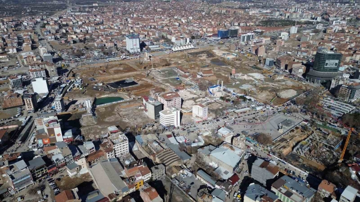 Malatya’da Deprem Öncesi Ve Sonrası Çekilen Görüntüler Yıkımın Boyutunu Gözler Önüne Serdi