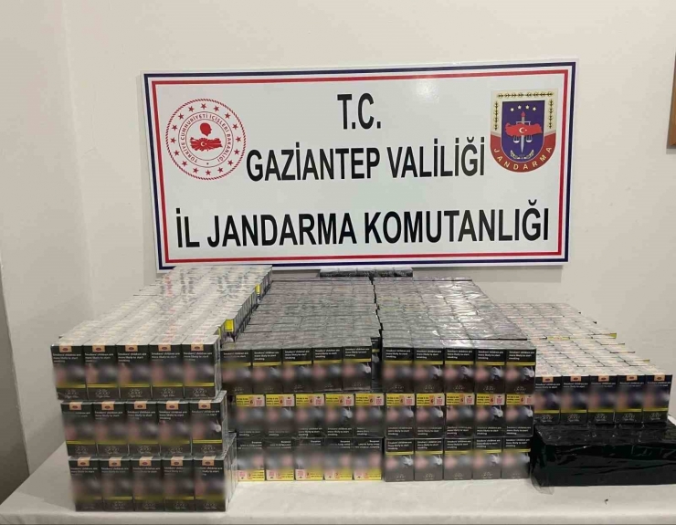 Jandarmadan 660 Bin Tl Değerinde Kaçak Sigara Operasyonu: 20 Şahıs Yakalandı