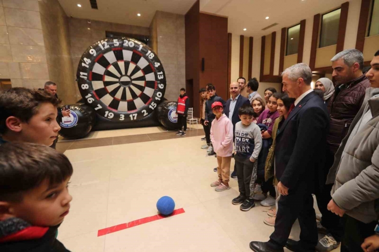 Şahinbey Belediyesi’nin Çocuk Şenliğine Yoğun İlgi