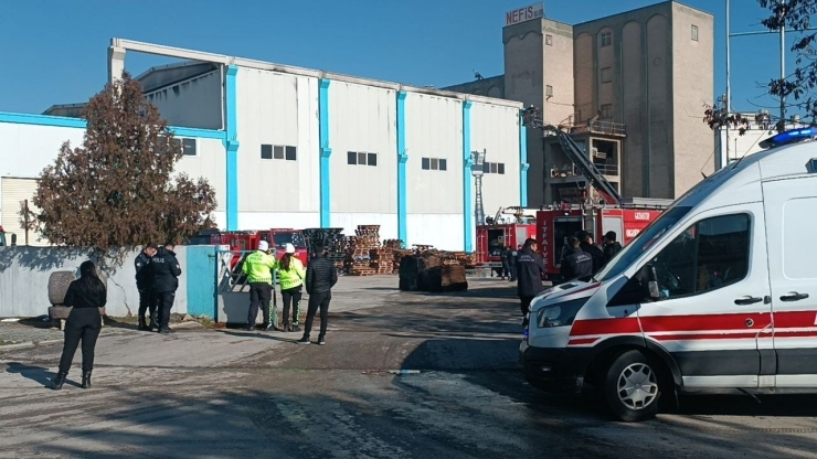 Gaziantep’te Kumaş Fabrikasında Yangın