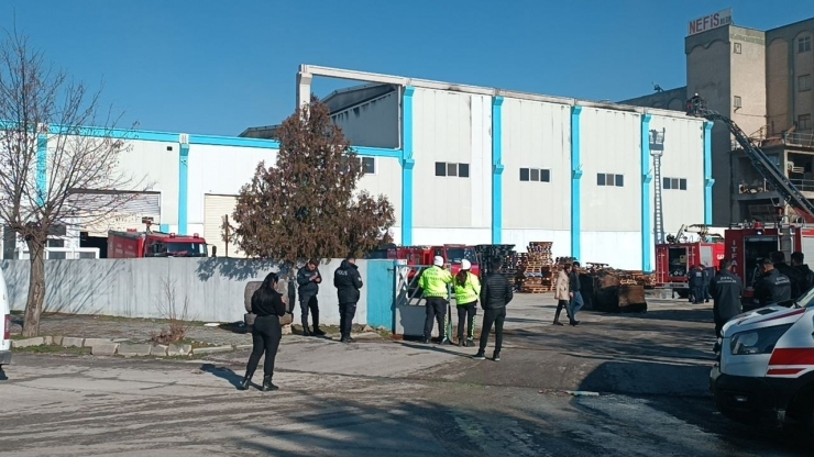 Gaziantep’te Kumaş Fabrikasında Yangın