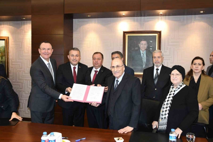 Topçuoğlu Ailesinden Gaziantep Ve Kilis’e İki Önemli Eser