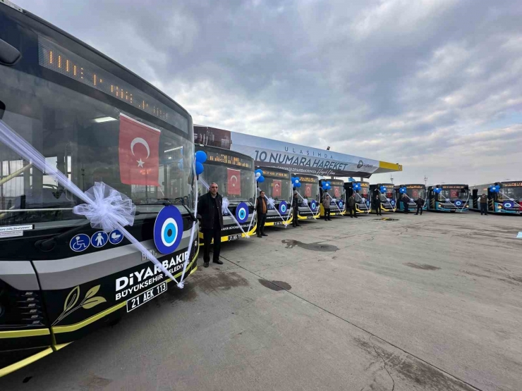 Diyarbakır’da Toplu Taşımayı Rahatlatmak İçin 10 Yeni Otobüs Hizmete Alındı