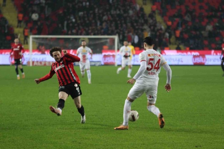 Trendyol Süper Lig: Gaziantep Fk: 0 - Kayserispor: 1 (maç Devam Ediyor)