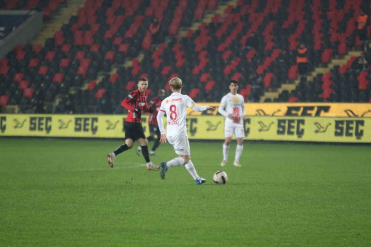 Trendyol Süper Lig: Gaziantep Fk: 0 - Kayserispor: 1 (maç Devam Ediyor)