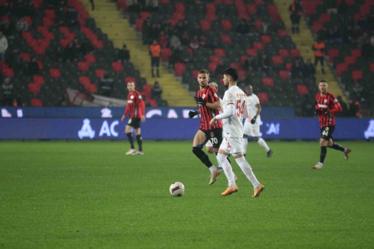 Trendyol Süper Lig: Gaziantep Fk: 0 - Kayserispor: 1 (maç Devam Ediyor)