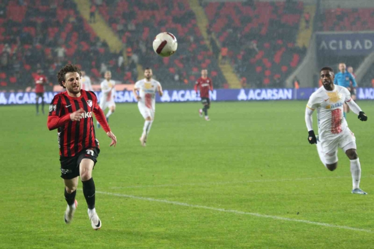 Trendyol Süper Lig: Gaziantep Fk: 0 - Kayserispor: 1 (maç Devam Ediyor)