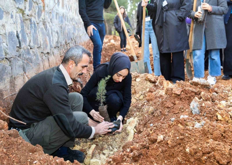 Gaün’de 6 Şubat Anma Etkinliği