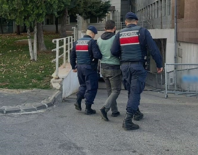 Jandarmanın Yakaladığı Hırsızlık Şüphelisi 14 Şahıstan 9’u Tutuklandı