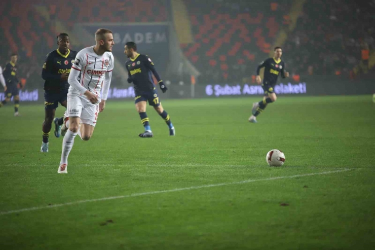 Ziraat Türkiye Kupası: Gaziantep Fk: 0 - Fenerbahçe: 1 (maç Devam Ediyor)