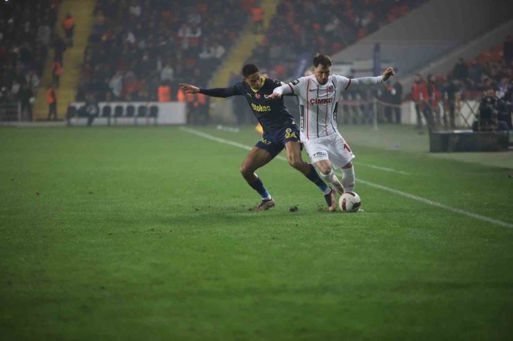 Ziraat Türkiye Kupası: Gaziantep Fk: 0 - Fenerbahçe: 1 (maç Devam Ediyor)