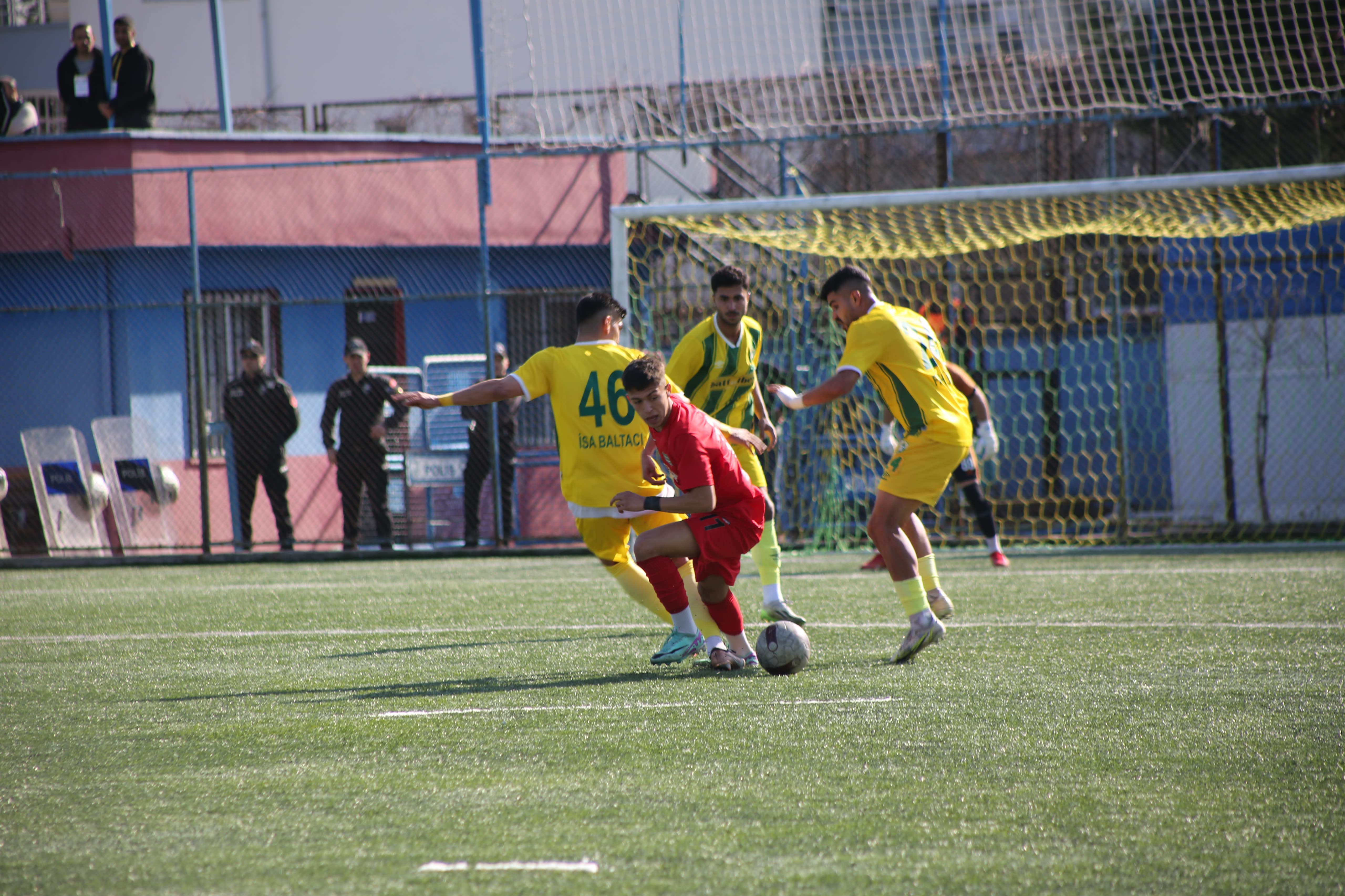 adyaman-fk-nazilli-belediye-spor-huseyin-turkoglu-3.jpeg