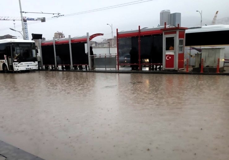 Her Yağmur Sonrası Aynı Görüntü Çileden Çıkarttı