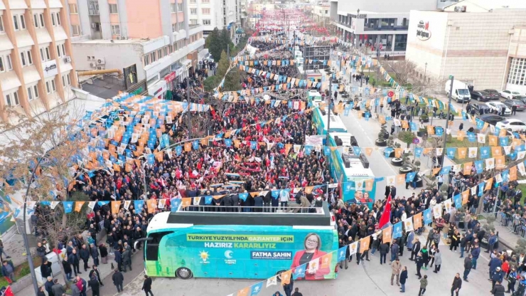 Şahin’den Miting Gibi Seçim İrtibat Ofisi Açılışı