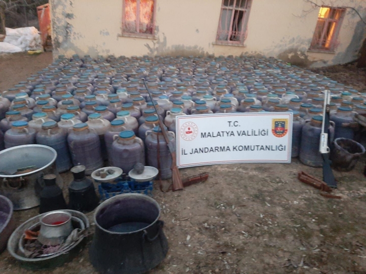 Malatya’da 13 Bin 464 Litre Kaçak Şarap Ele Geçirildi