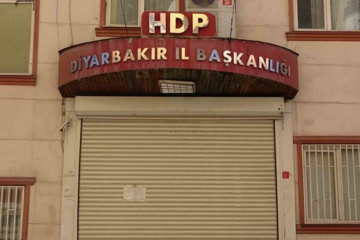 Hdp İl Binası Önündeki Aileler Evlat Mücadelesini Sürdürüyor