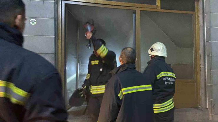 Diyarbakır’da Çayevinde Yangın