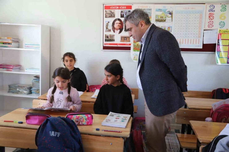 Ergani Kaymakamı Karaaslan, Kırsal Mahalleleri Ziyaret Edip Talepleri Dinledi