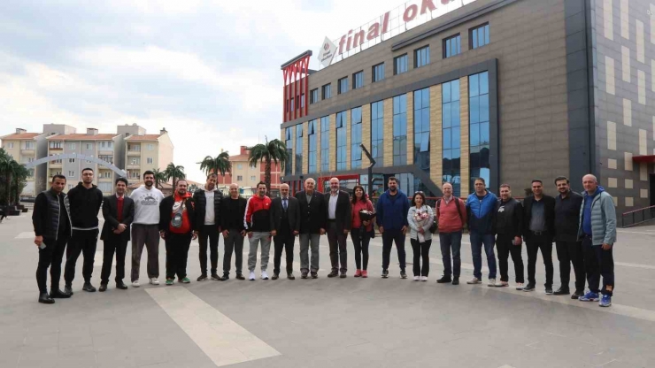 Antrenörler Ve Spor Okulları Antrenör Çalıştayı Diyarbakır’da Yapıldı