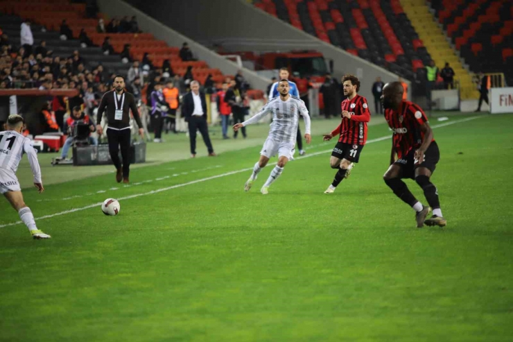 Trendyol Süper Lig: Gaziantep Fk: 1 - Beşiktaş: 0 (maç Devam Ediyor)