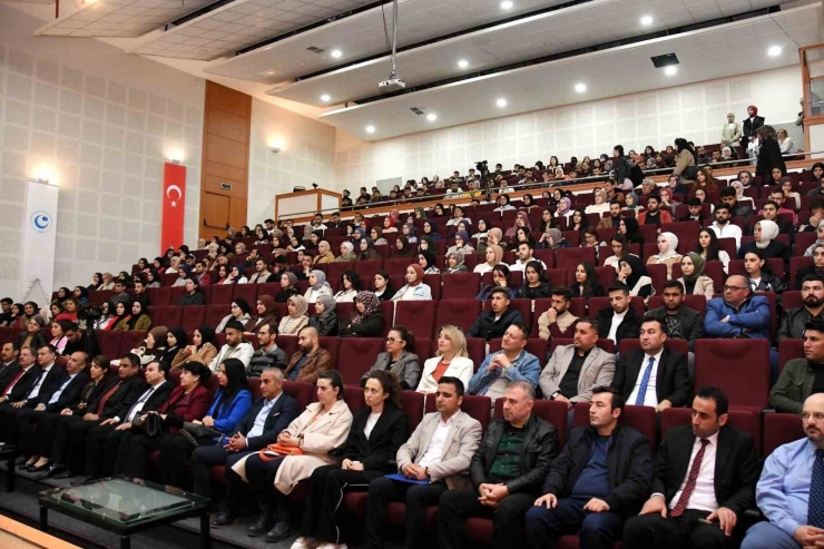 “12 Mart İstiklal Marşı’nın Kabulü Ve Mehmet Akif Ersoy’u Anma Günü” Konulu Panel Düzenlendi