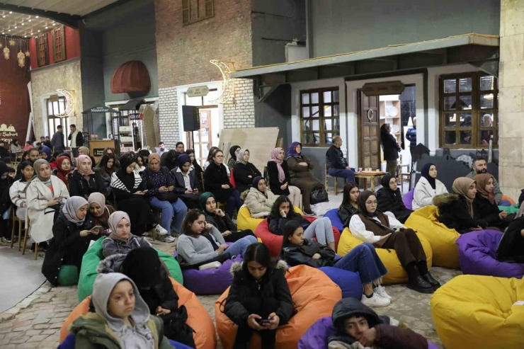 Gaziantep’te Ramazan Sokağı Dolu Dolu