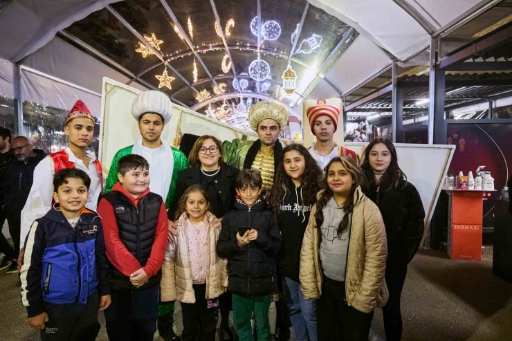 Gaziantep’te Ramazan Sokağı Dolu Dolu