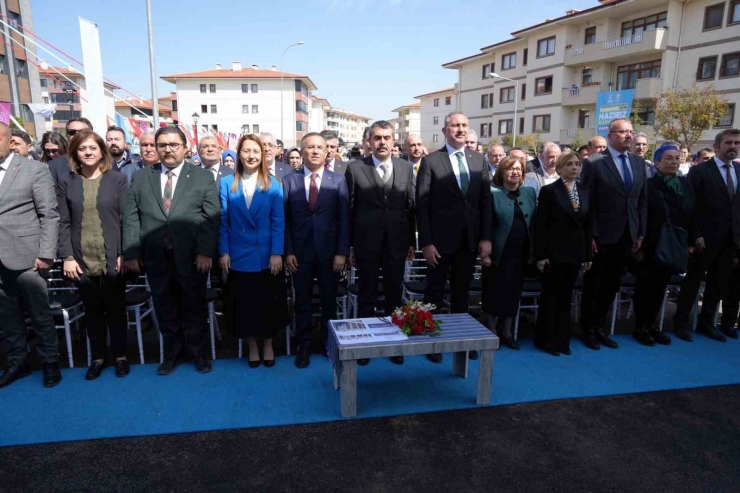 Bakan Yusuf Tekin: "bu Merkez, Alev Alatlı Misyonunun Ve Düşüncelerinin Hayata Geçmesine Katkı Sağlayacak"