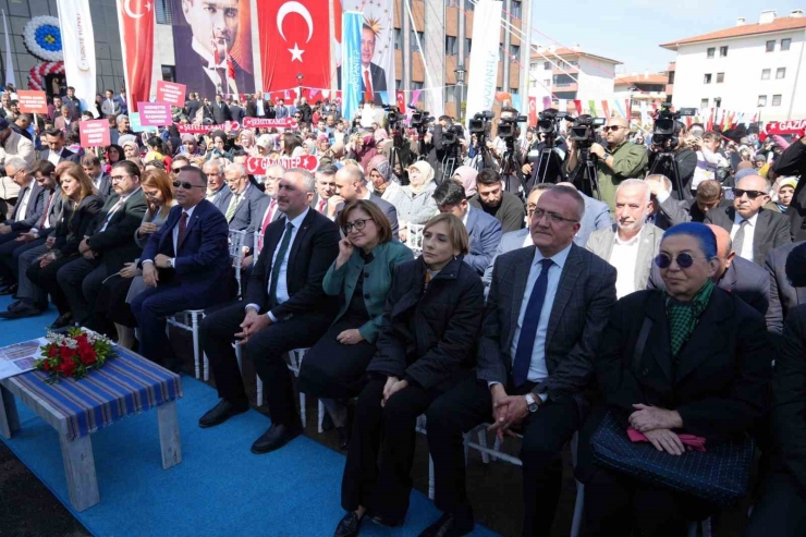 Bakan Yusuf Tekin: "bu Merkez, Alev Alatlı Misyonunun Ve Düşüncelerinin Hayata Geçmesine Katkı Sağlayacak"