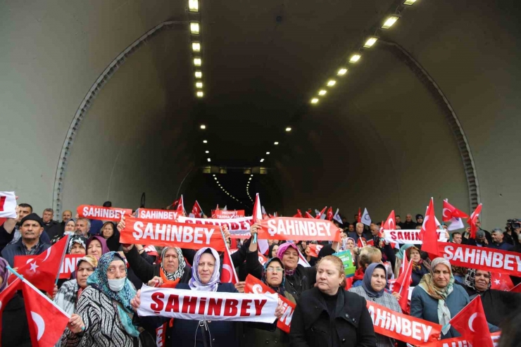 Şahinbey Belediyesi 100. Yıl Tünelleri Trafiğe Açıldı