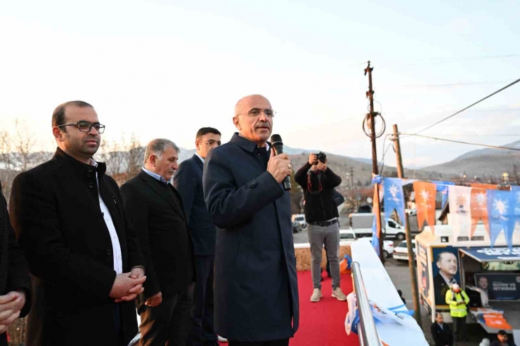 Ak Parti Malatya Büyükşehir Adayı Sami Er’e Sürgü’de Coşkulu Karşılama