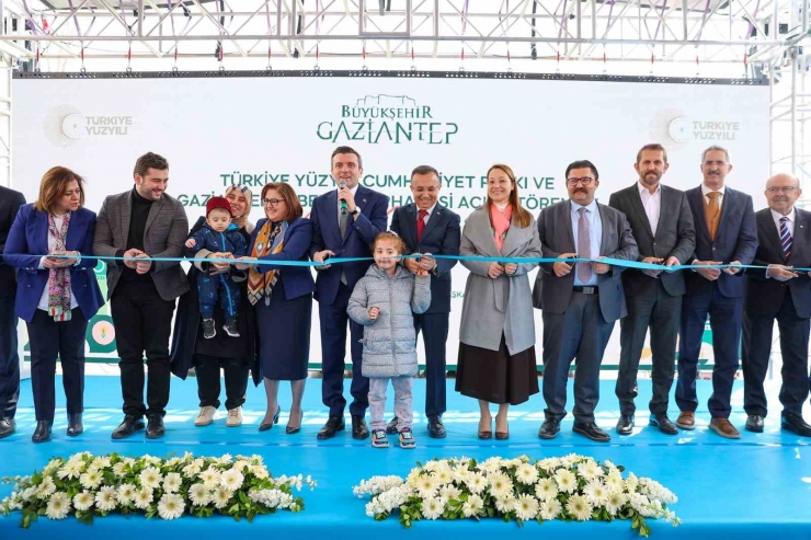 Türkiye Yüzyılı Cumhuriyet Parkı Ve Gaziantep Bebek Kütüphanesi Açıldı