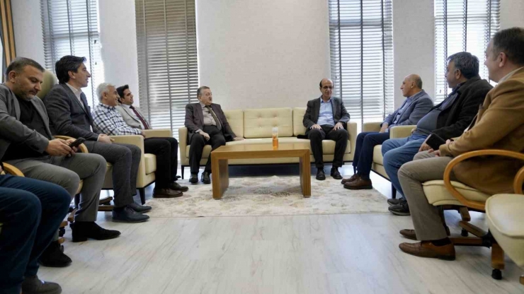Ak Parti Yeşilyurt Belediye Başkan Adayı Prof. Dr. Geçit’ten Meslek Odalarına Ziyaret