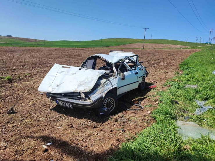 Diyarbakır’da 9 Kişinin Bindiği Otomobil Takla Attı: 6’sı Çocuk, 9 Yaralı