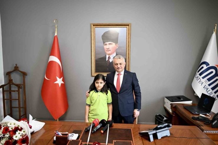 Malatya Valisi Ersin Yazıcı Koltuğunu Erva Çetin’e Bıraktı