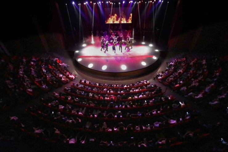 "gazi’m Antep” Konseri İzleyicileri Büyüledi