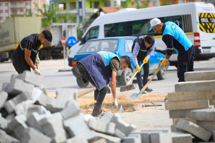 Battalgazi’de Yol Çalışmaları Sürüyor