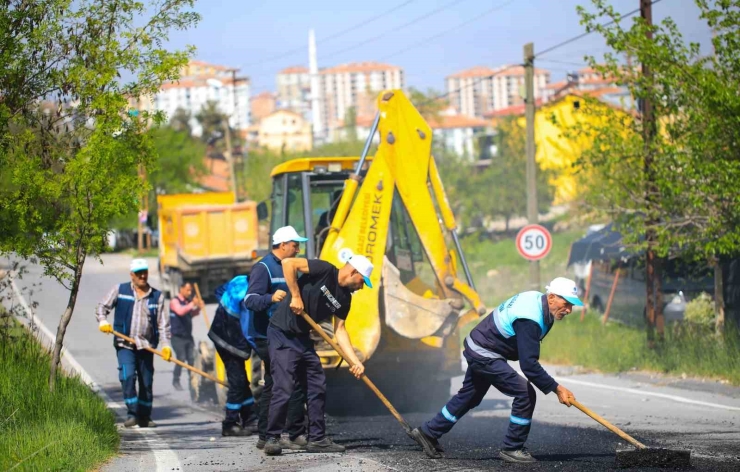 Battalgazi’de Yol Çalışmaları Sürüyor