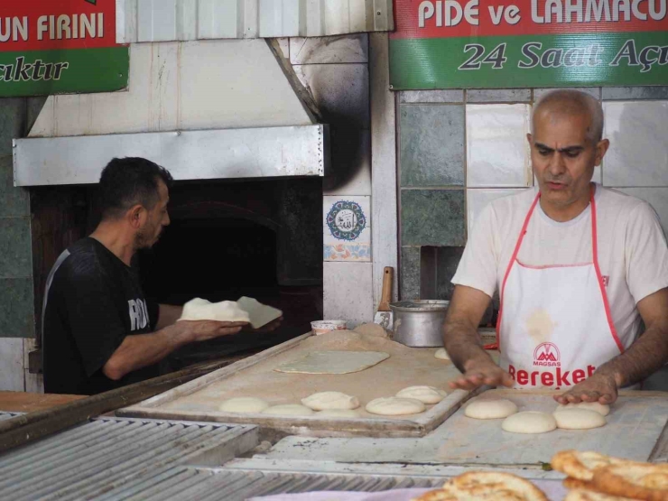 Malatya’da 200 Gram Pide 10 Tl Oldu