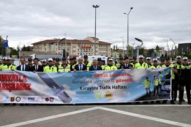 Malatya’da ’trafik Ve İlkyardım Haftası’ Etkinliklerle Kutlandı