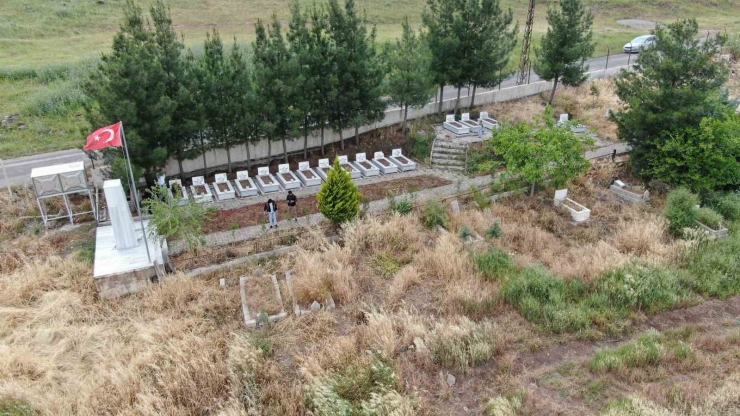 Anneler Günü, Dürümlü Şehitlerinin Yıldönümünde Ailelerinin Acısını Katladı