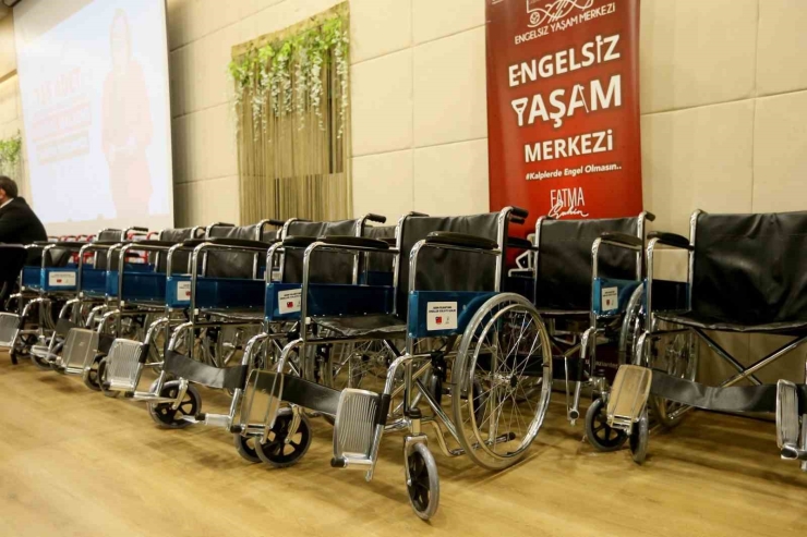 Büyükşehir, 10-16 Mayıs Engelliler Haftasında Medikal Malzeme Dağıtım Töreni Düzenledi