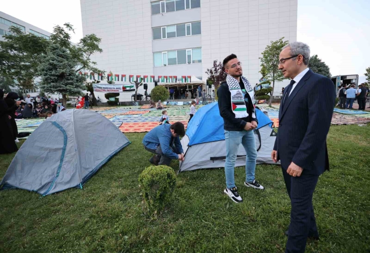 Gibtü Öğrencilerinden Gazze’ye Destek İçin "çadır Nöbeti"