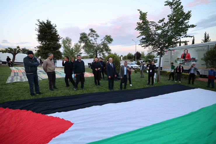 Gibtü Öğrencilerinden Gazze’ye Destek İçin "çadır Nöbeti"