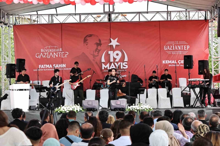 Gaziantep’te 19 Mayıs Coşkuyla Kutlandı