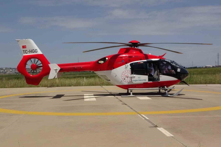 Diyarbakır’da Ambulans Helikopter, Kaynar Süt Kazanına Düşen Çocuk İçin Havalandı