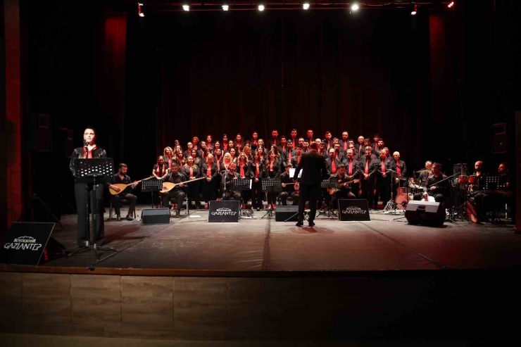 Türk Halk Müziği Korosu’ndan Gaziantep’te Bahar Konseri