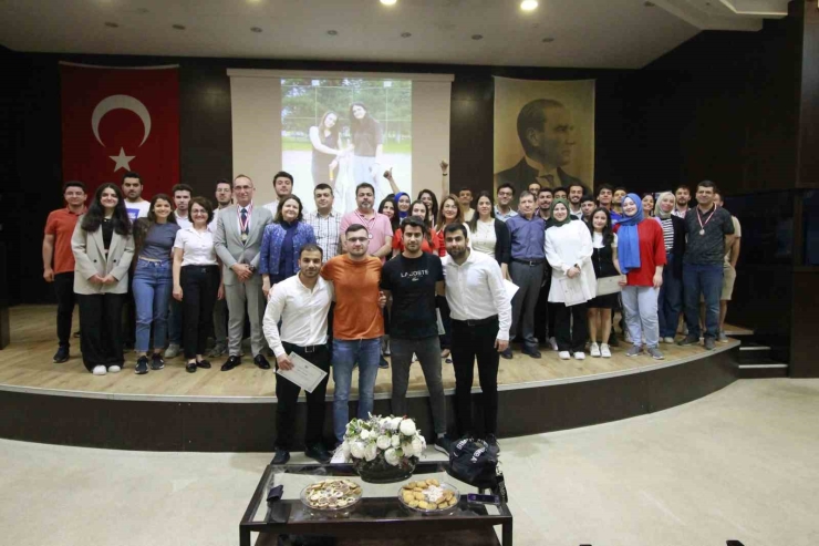 Gaün’de Geleneksel “tıp Bayramı Turnuvaları Ödül Töreni” Düzenlendi