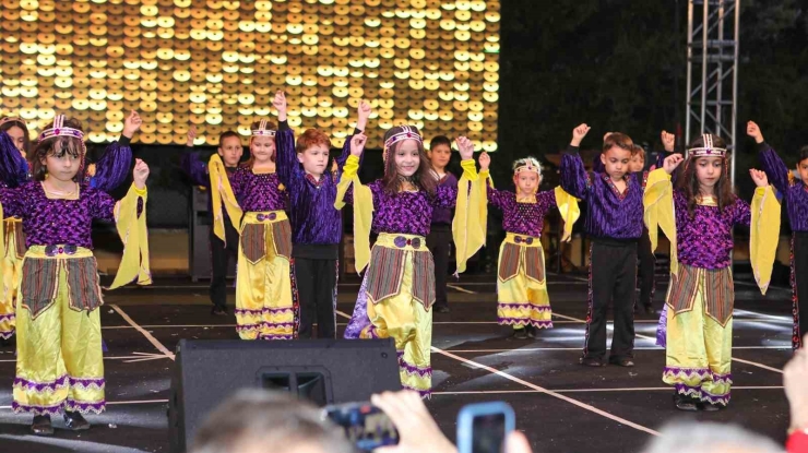 Gaziantep Kolej Vakfı’nda 60. Yıl Festivali Coşkuyla Başladı