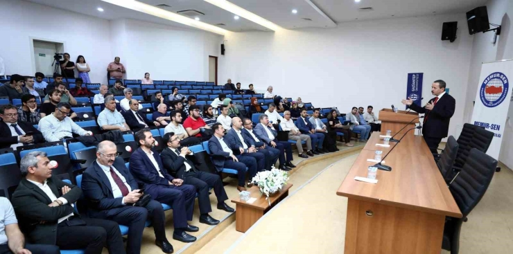 “küresel Ve Bölgesel Ticaret Hatları Değişiminde Türkiye Nerede” Konferansı Yapıldı